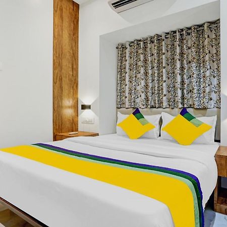 Itsy Hotels Heraa International Bombaim Exterior foto