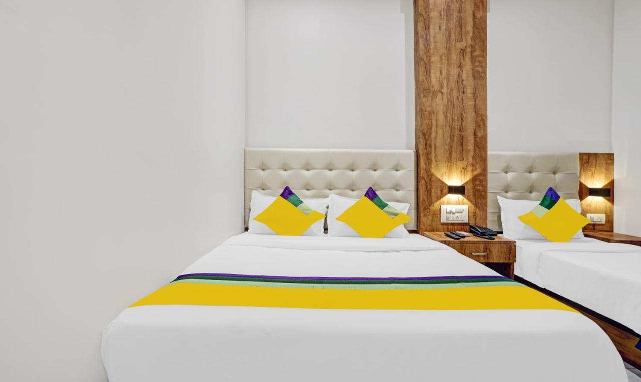 Itsy Hotels Heraa International Bombaim Exterior foto